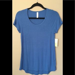 XXS LULAROE CLASSIC T
